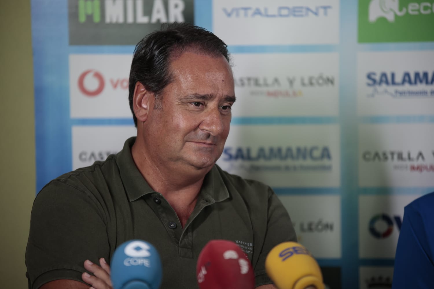 Olcay Çakir ya viste el azul del CB Avenida