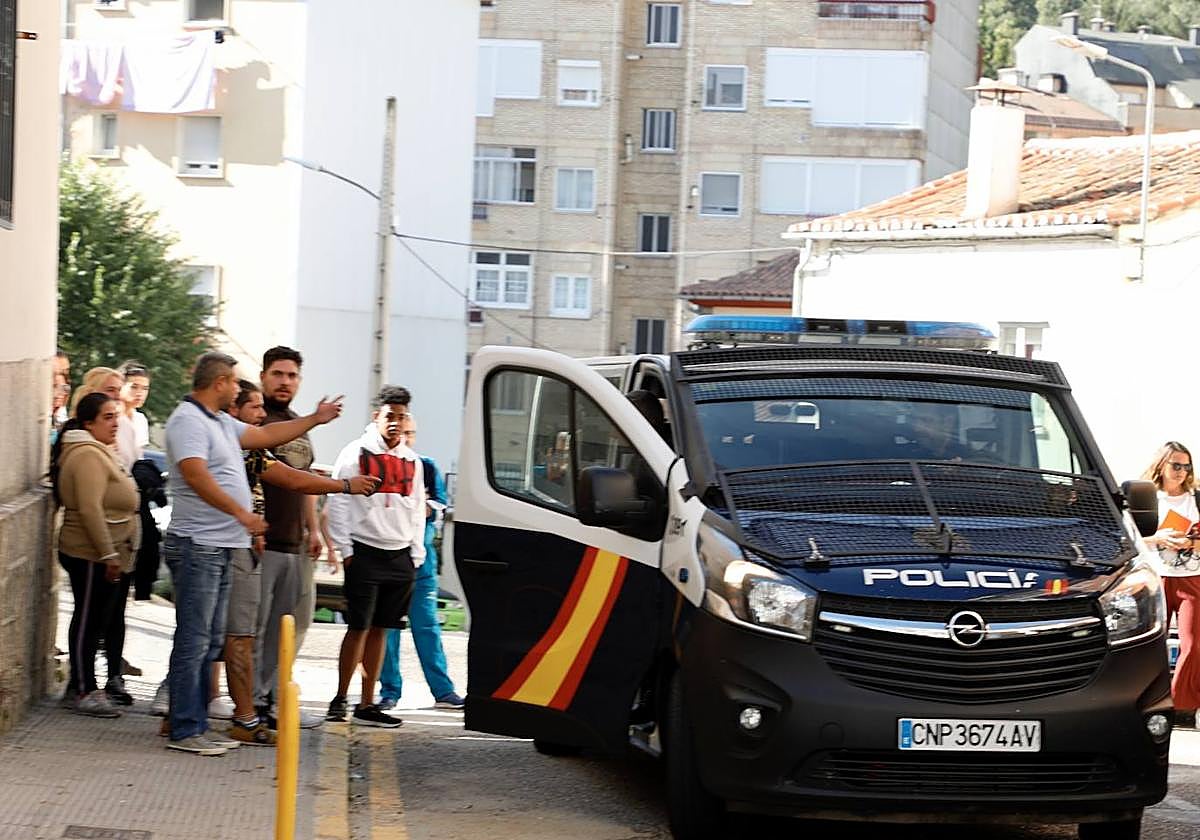 «Ella había empezado a trabajar en un bar y él decía que se acostaba con camareros y clientes»