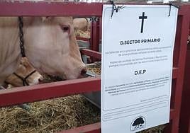 Unión por la Ganadería coloca este cartel para denunciar