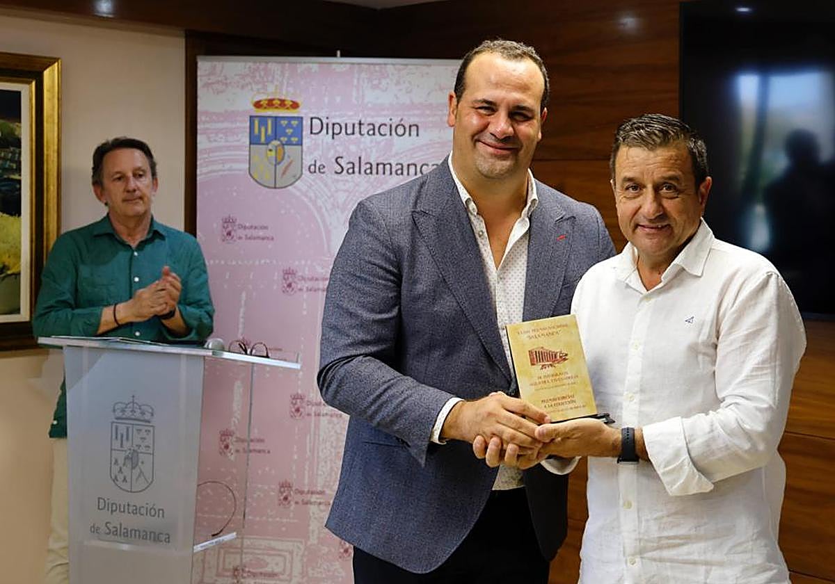 José Manuel García de Porras ganador del Premio Especial a la Mejor Colección del Concurso Nacional Salamanca de Fotografía Agrícola y Ganadera.