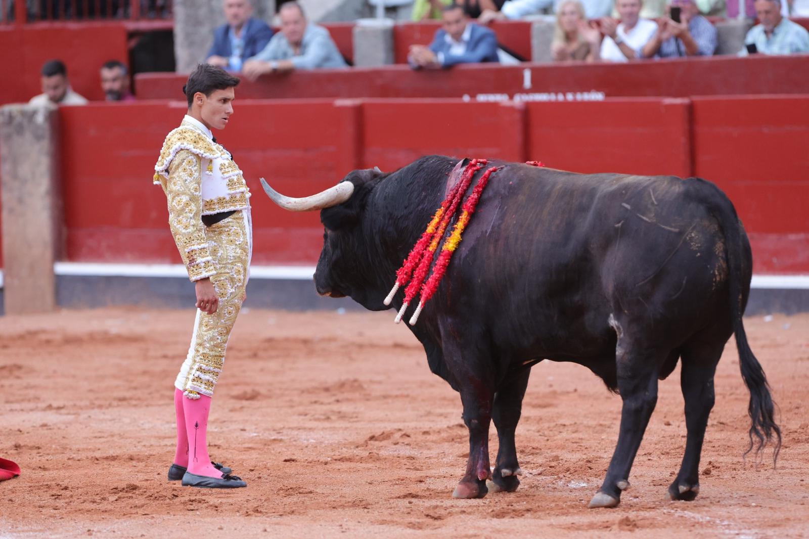 Segunda de abono de la feria con otra puerta grande