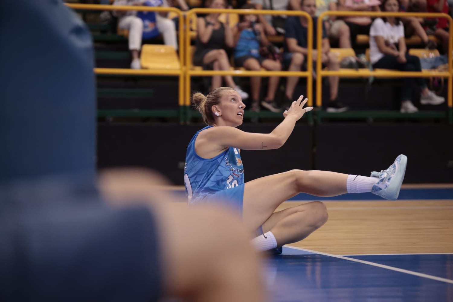 Avenida supera a Maquinaria Ensino en el Torneo de Ferias (76-59)