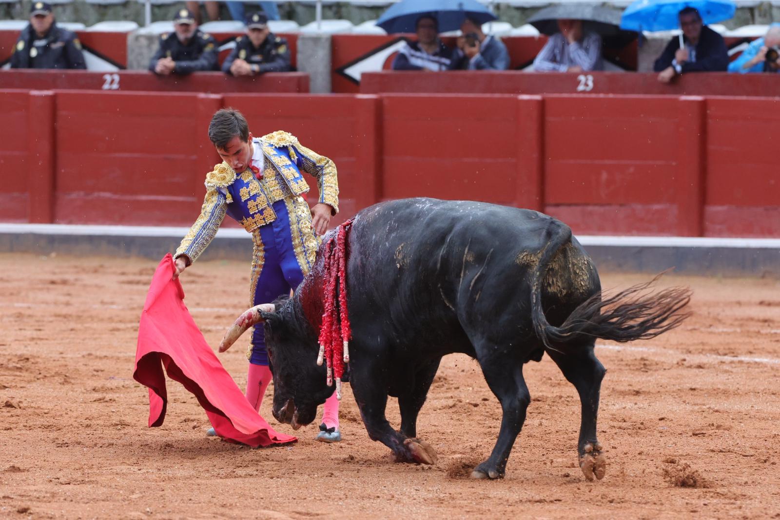 Ismael Martín triunfa en la novillada de Lorenzo Espioja en Salamanca