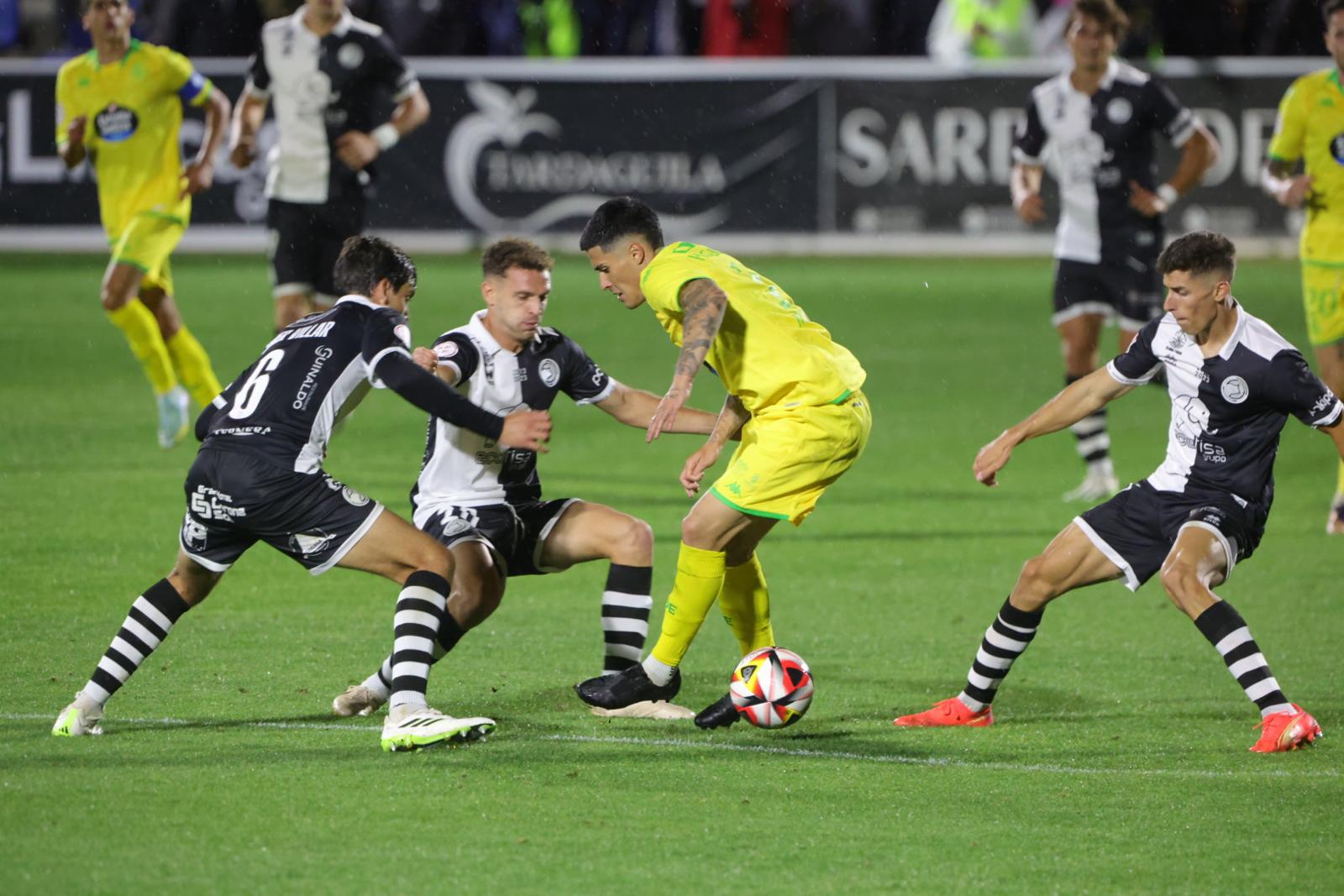 Puntazo de Unionistas ante el histórico Deportivo