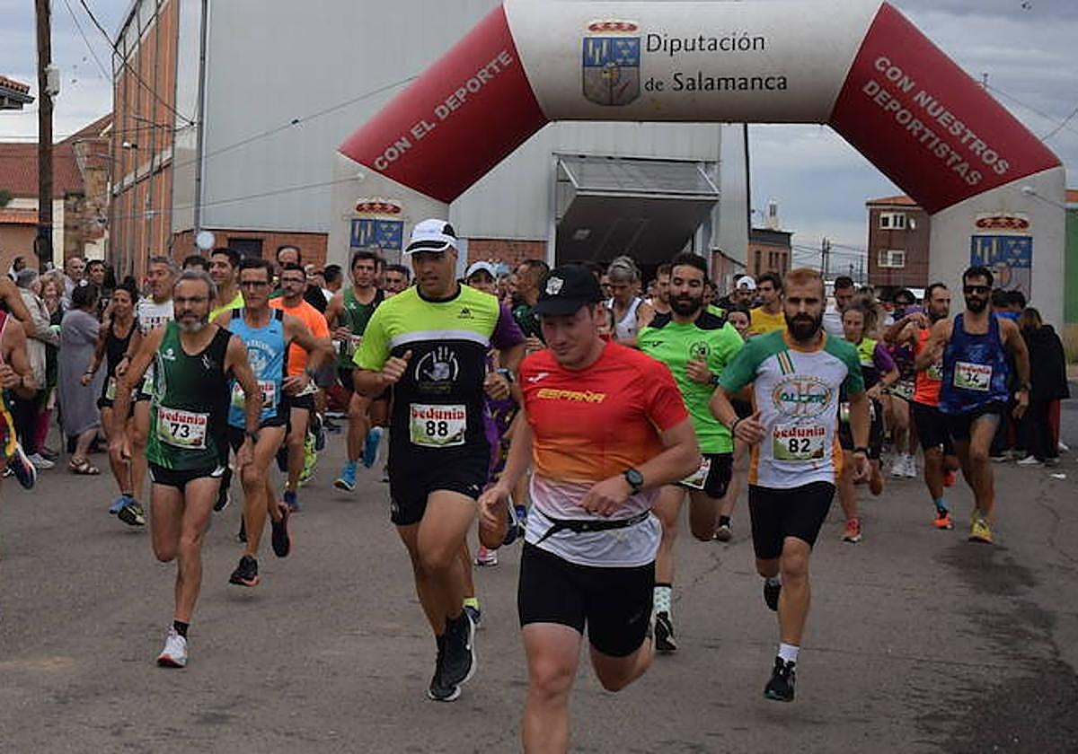 Juan San José y Beatriz Romero conquistan el Asalto a las Raposeras