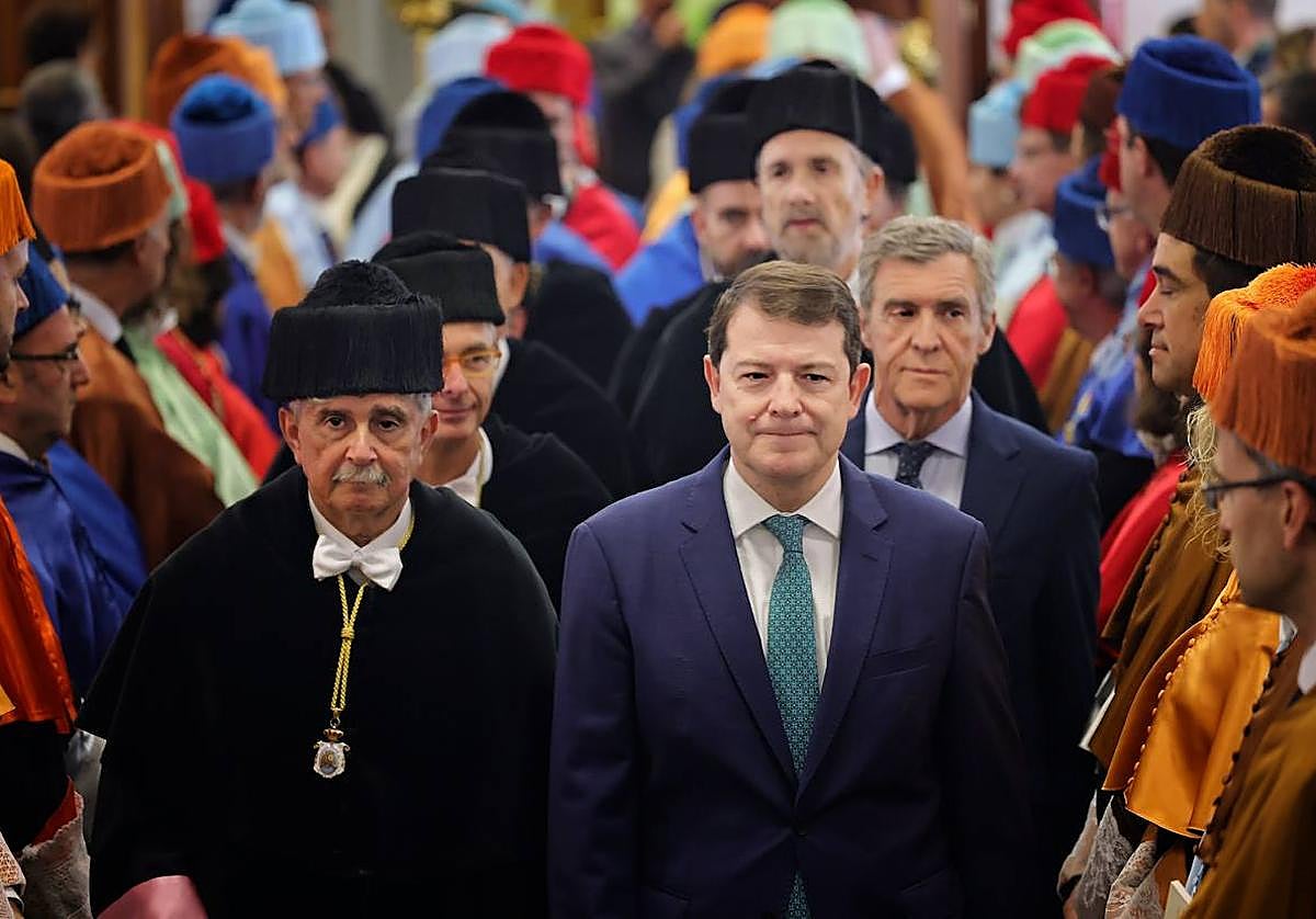 Mañueco en la inauguración del curso académico en las universidades.