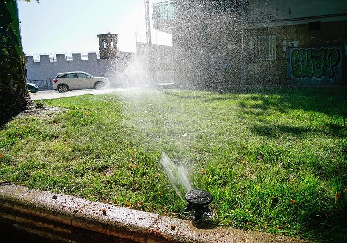 Sistema de riego de una zona verde de Salamanca.
