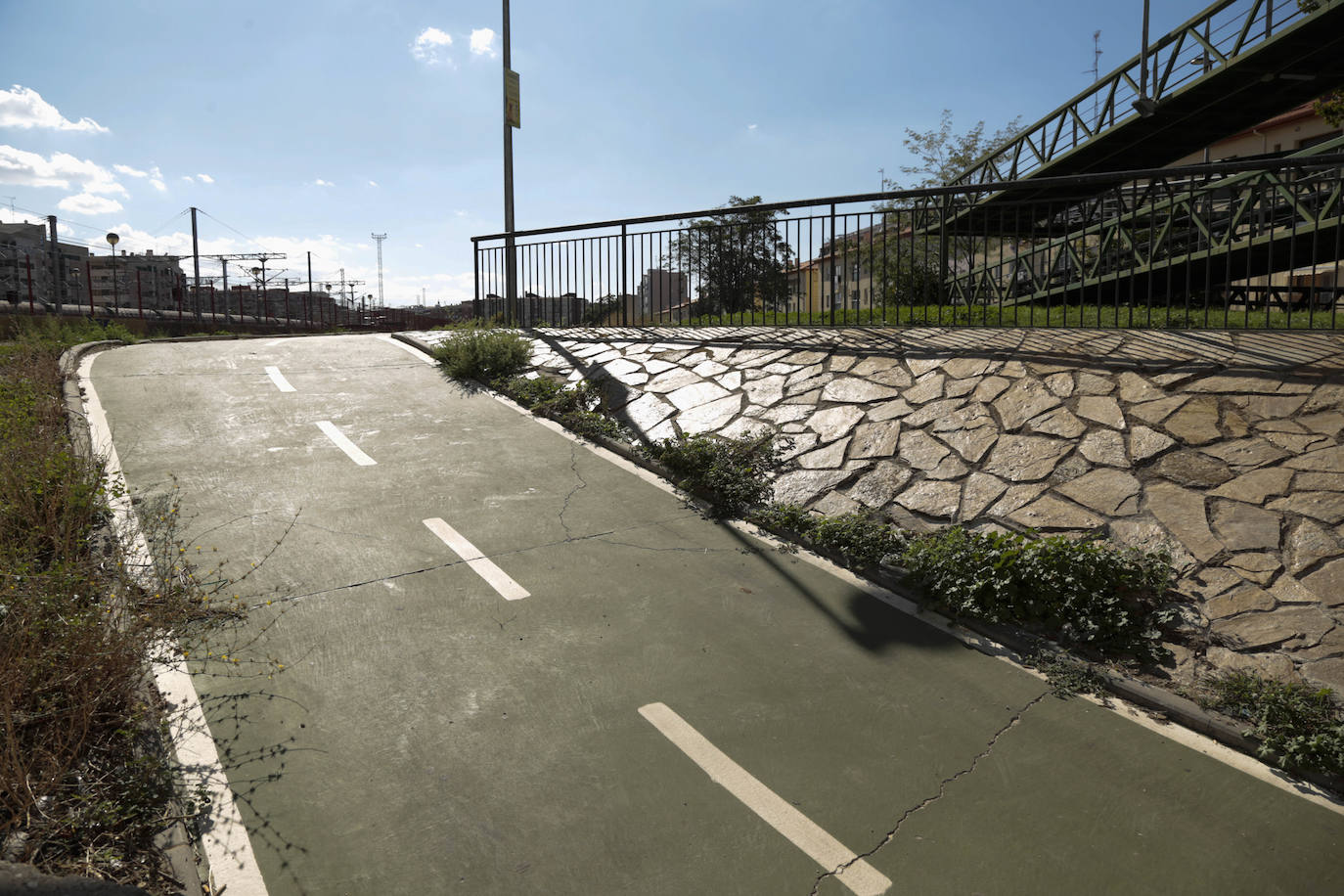 Muchos kilómetros de carril bici pero no más ciclistas