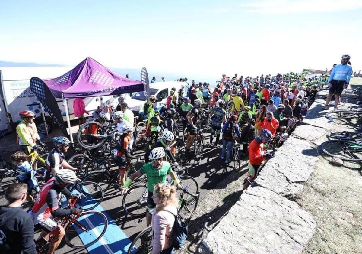 La Escuela de Ciclismo Salmantina pone fin al curso con la Subida a la Peña de Francia
