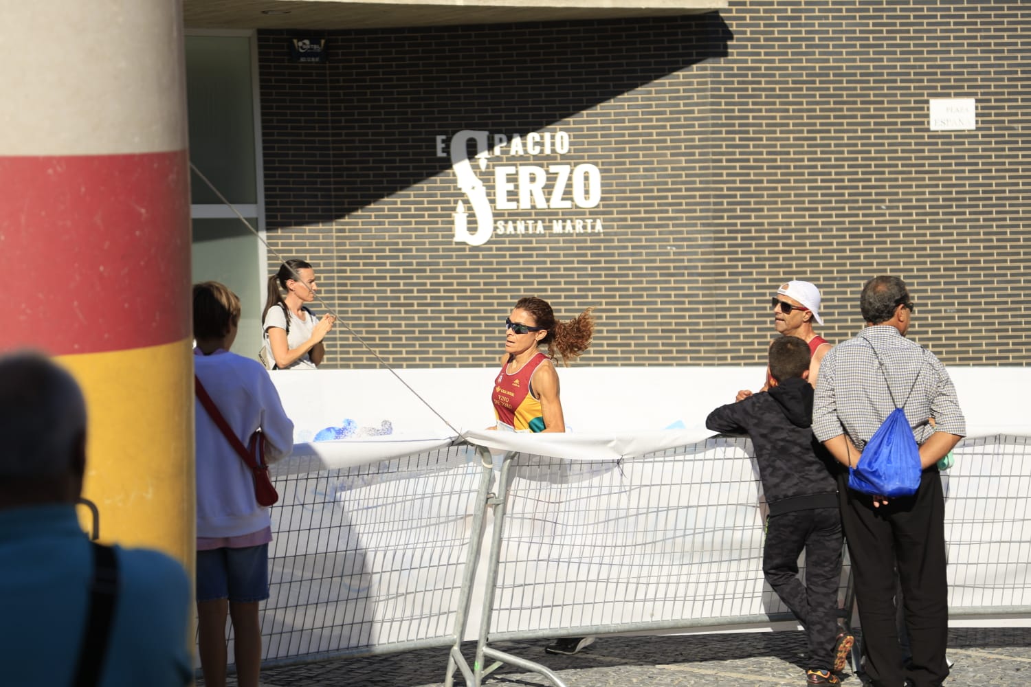 Adrián Moro y Verónica Sánchez, los más rápidos en la carrera de Santa Marta