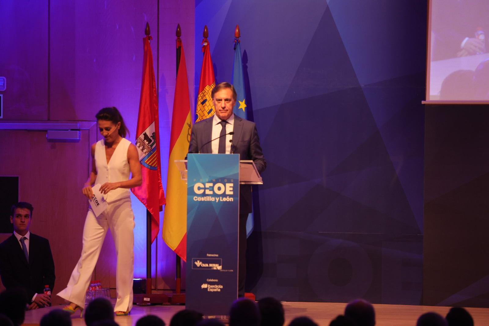 Los premios CEOE ensalzan el valor de los empresarios de la región