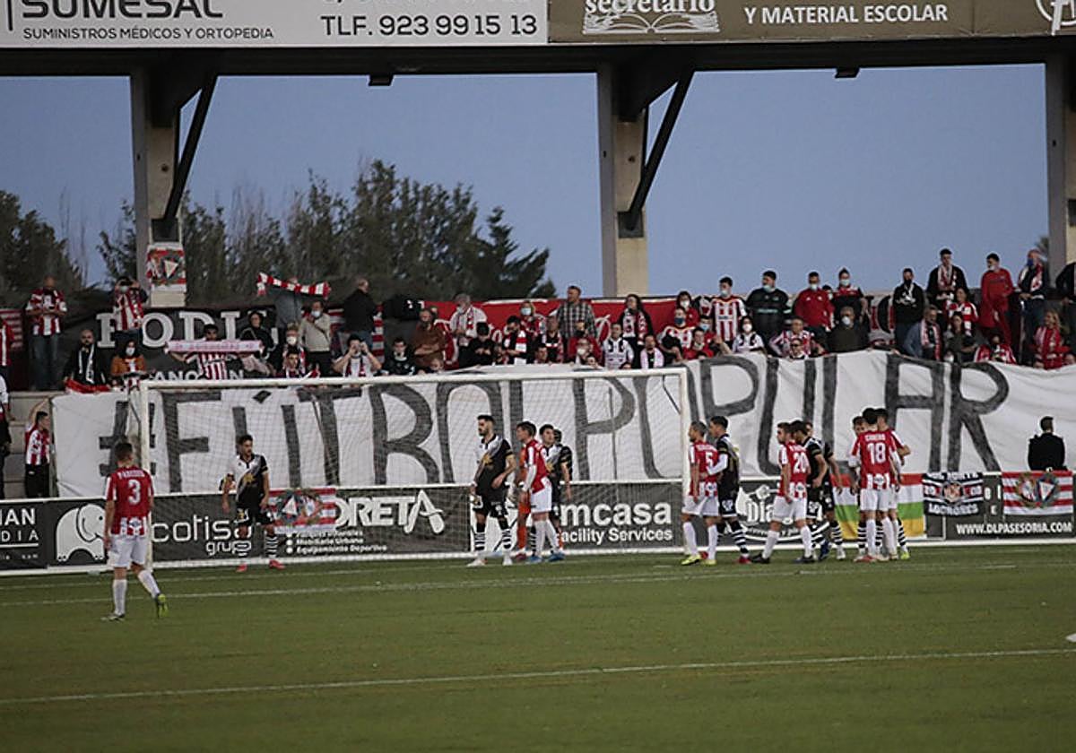 Pancarta en el Reina Sofía durante un Unionistas-SD Logroñés de hace dos temporadas.