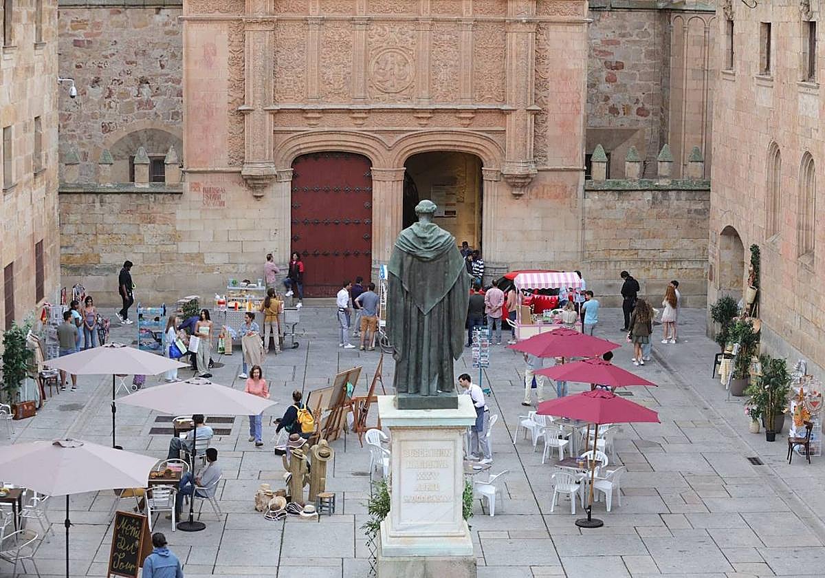 El rodaje de Bollywood en Salamanca convierte en terraza un privilegiado lugar