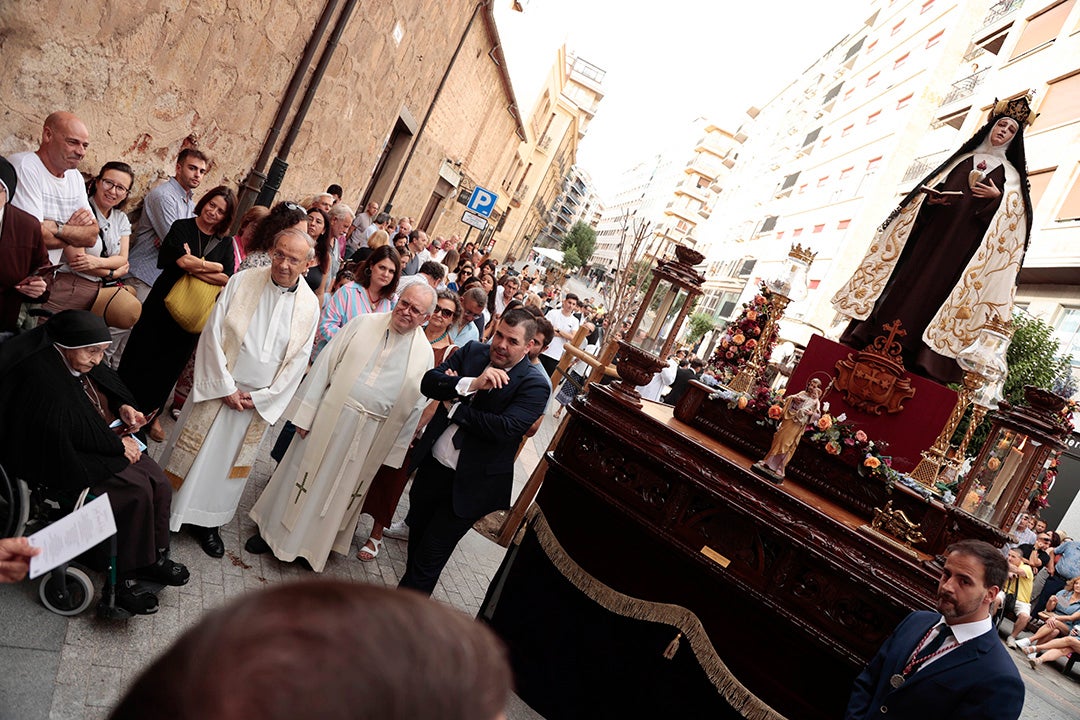Cinco cortejos han recorrido Salamanca en un atípico comienzo de otoño