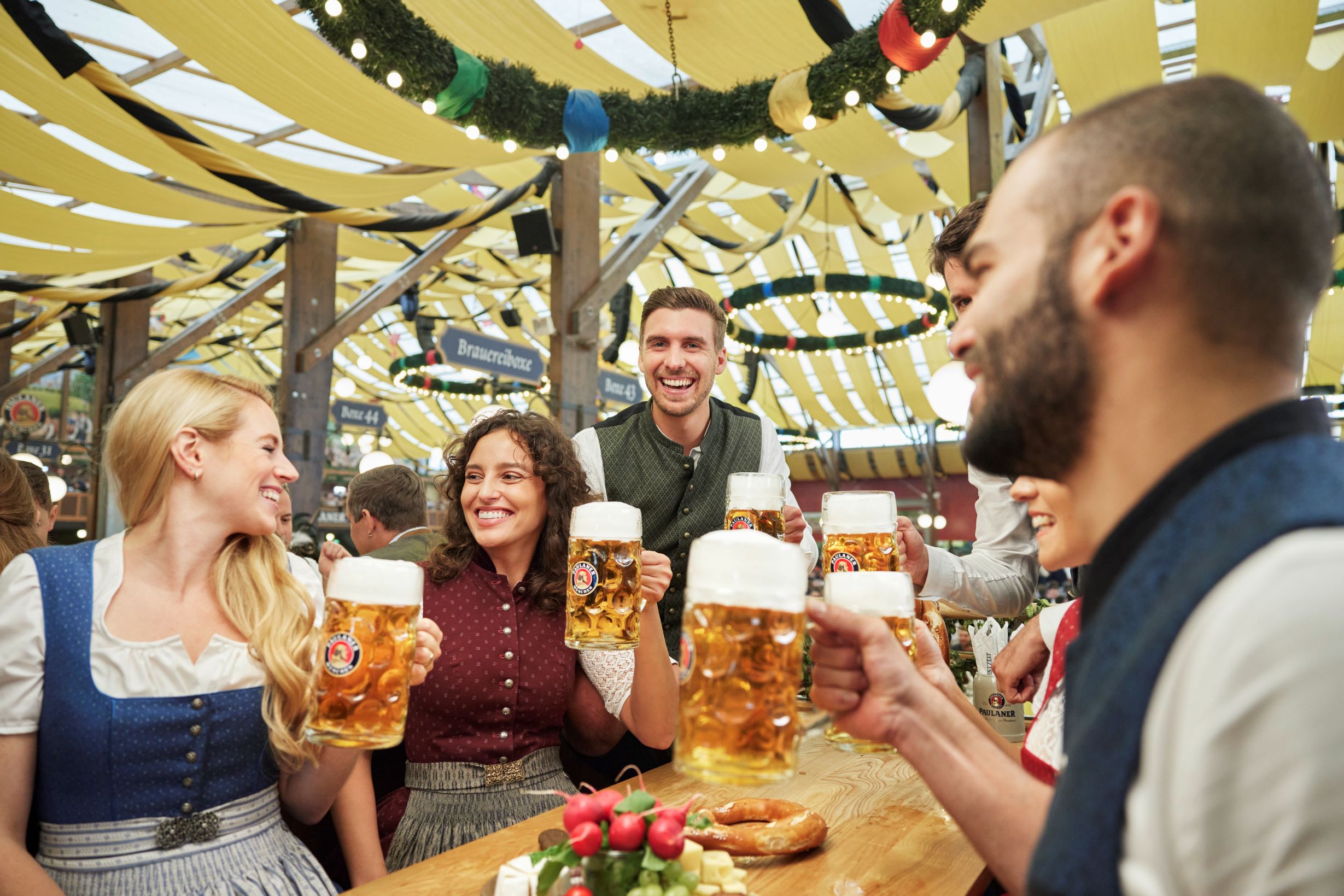 El Tormes inaugura la Oktoberfest Salamanca con gastronomía, música y cultura alemanas