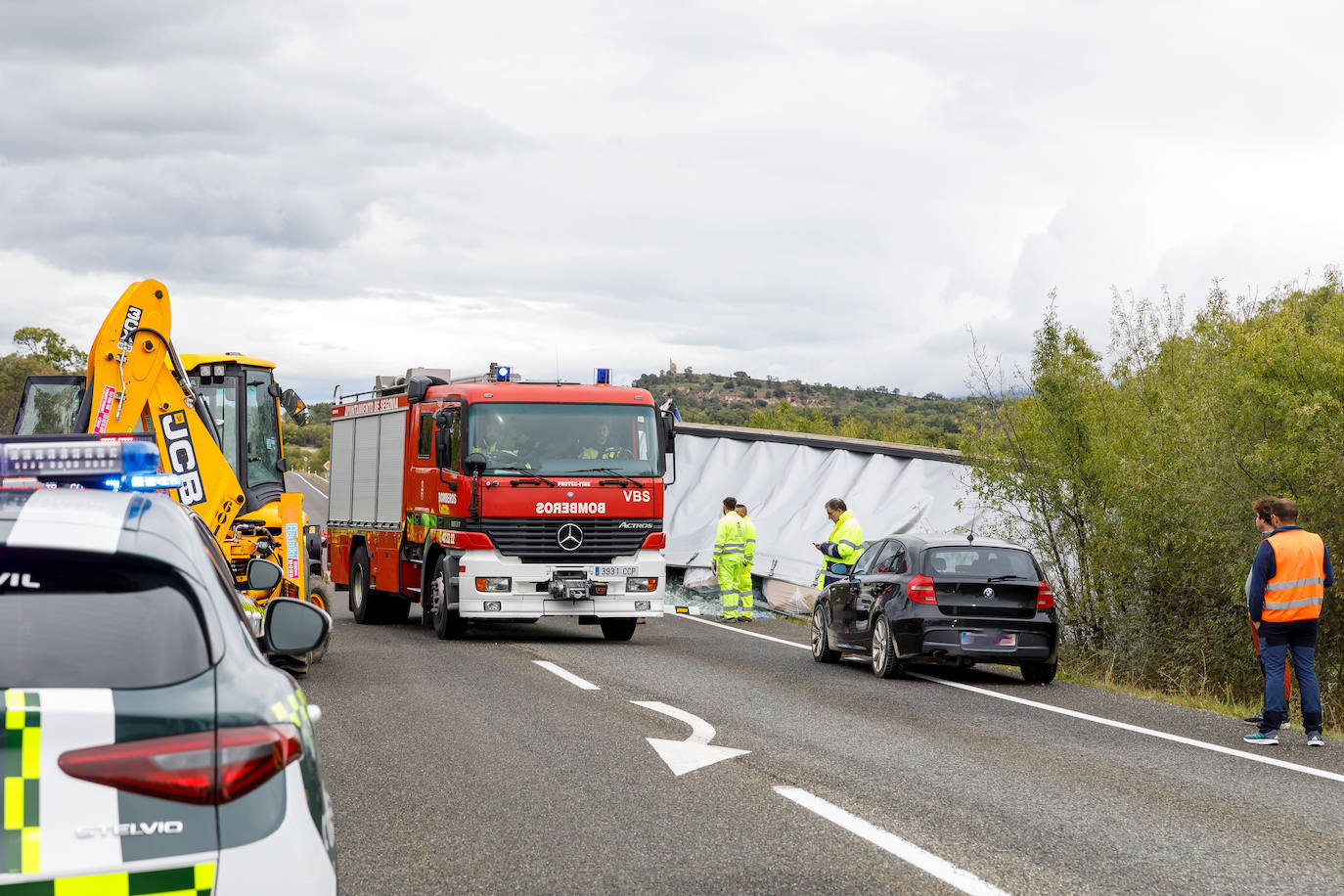 Una mujer y tres menores fallecen en un accidente en Segovia