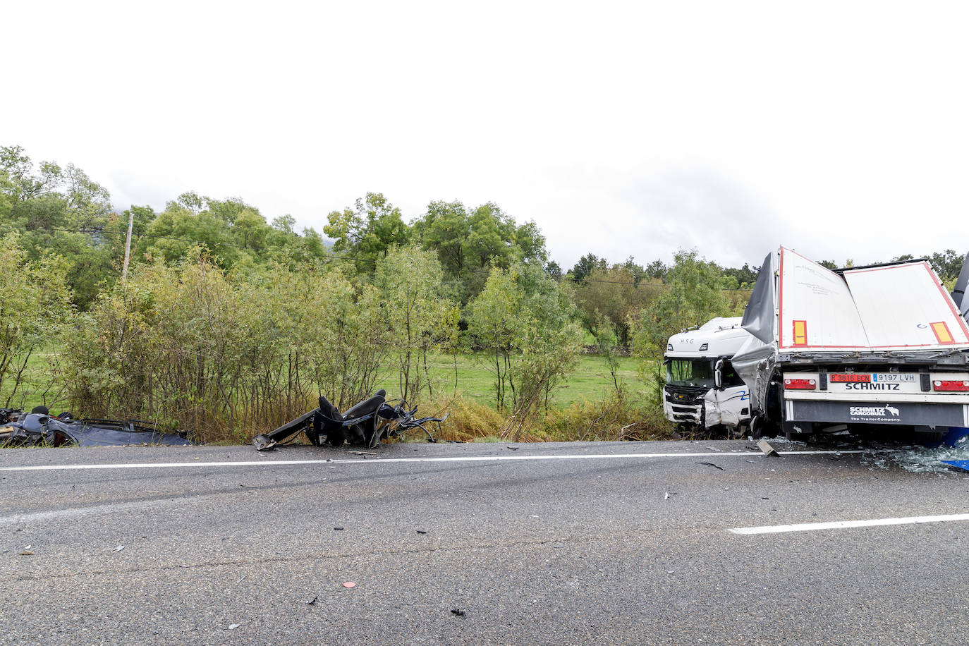 Una mujer y tres menores fallecen en un accidente en Segovia