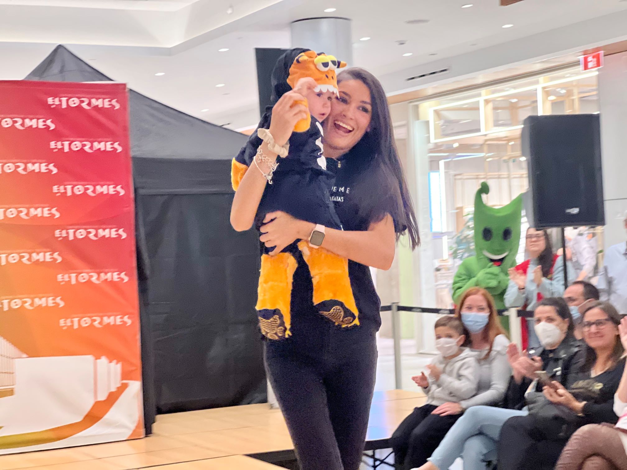 El «Pequedesfile solidario» de PYFANO vuelve a El Tormes