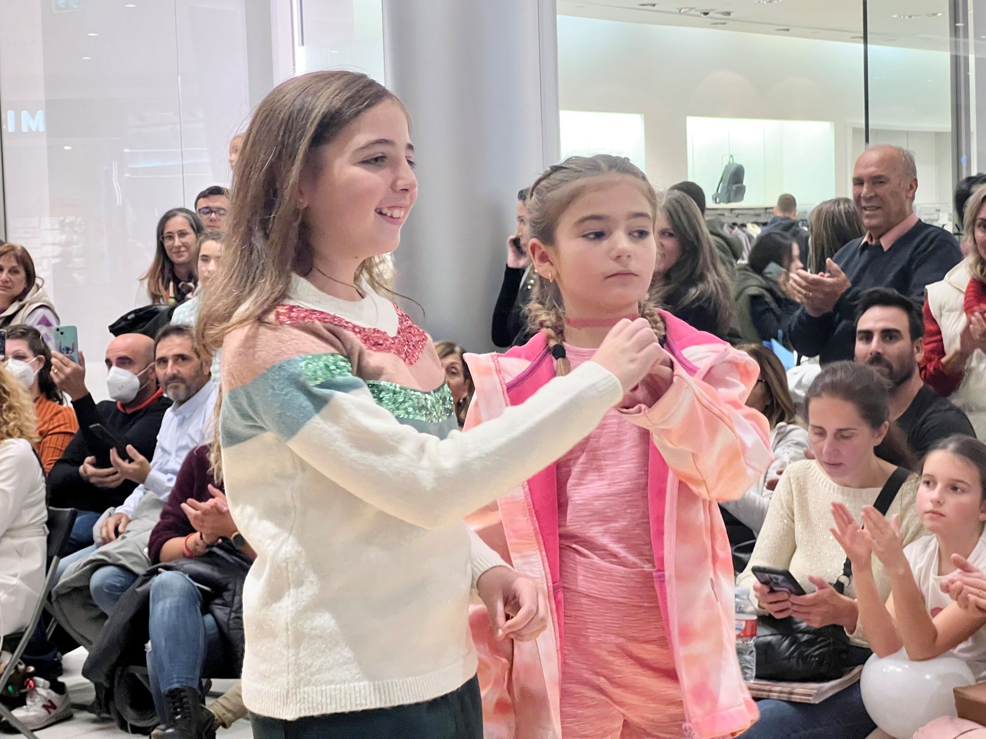 El «Pequedesfile solidario» de PYFANO vuelve a El Tormes