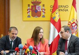 El secretario general de Infraestructuras, Xavier Flores, presenta en Castilla y León la situación y objetivos del Corredor Atlántico junto a la delegada del Gobierno Virginia Barcones y el Comisionado para el Corredor Atlántico José Antonio Sebastian