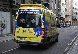 Trasladado en UVI móvil al hospital un motorista de 24 años herido en San Pedro de Rozados