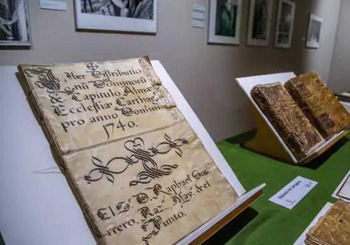 Regresa a la Catedral de Salamanca un pergamino medieval robado