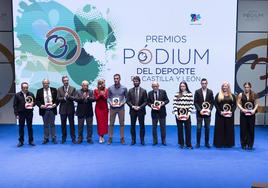 Mario García Romo recibe el galardón de los premios Pódium como mejor deportista absoluto