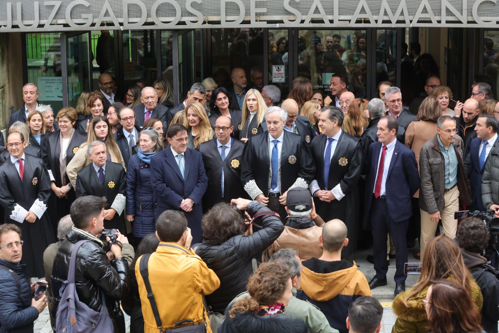 Concentración en los juzgados de Salamanca contra la amnistía