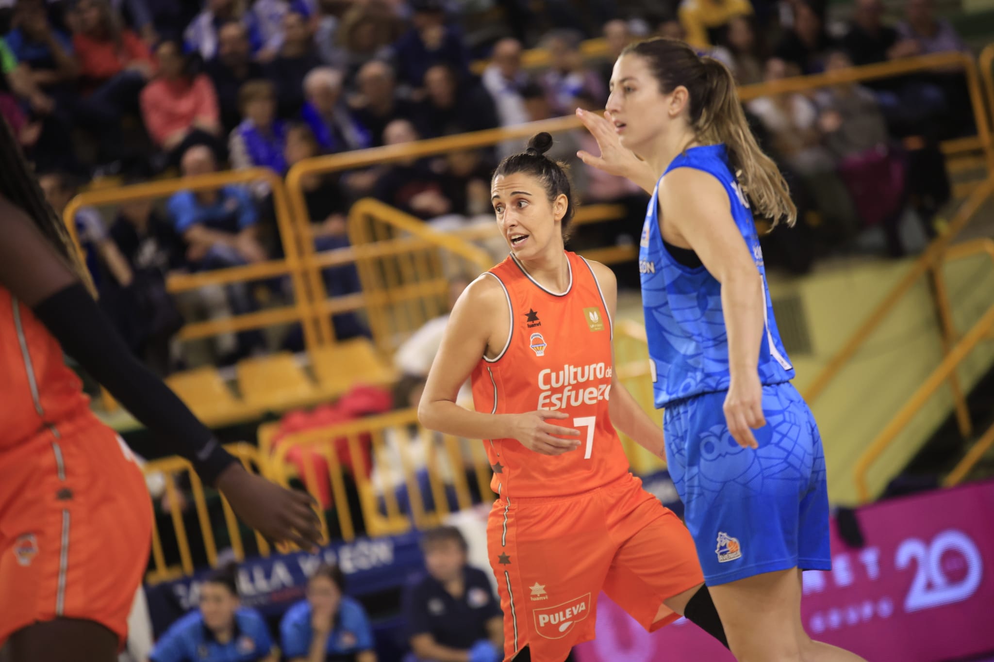 El clásico Avenida-Valencia, por todo lo alto