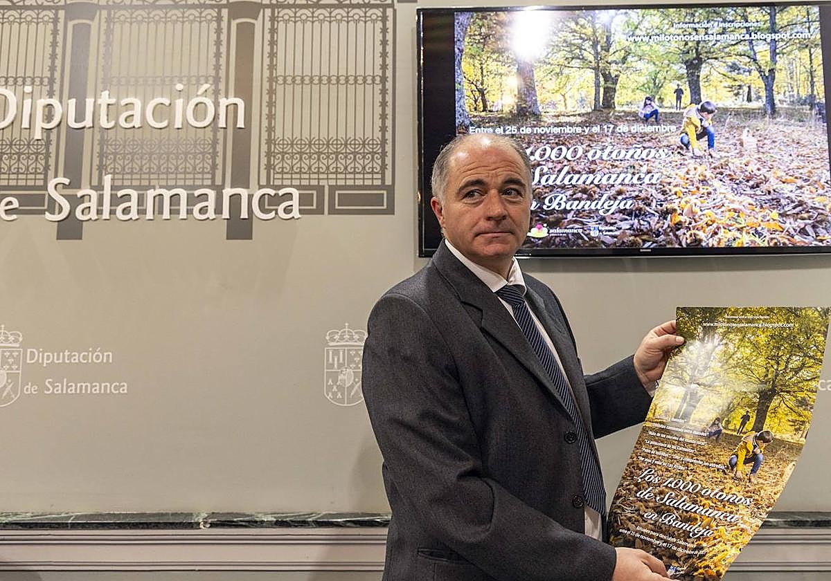El diputado de turismo de Salamanca, Juan Carlos Zaballos, presenta la nueva edición de 'Los 1000 otoños' de la provincia