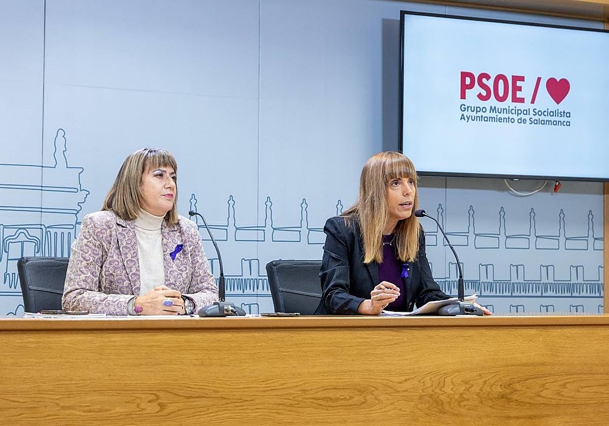 La viceportavoz socialista María Sánchez y la concejala María García.