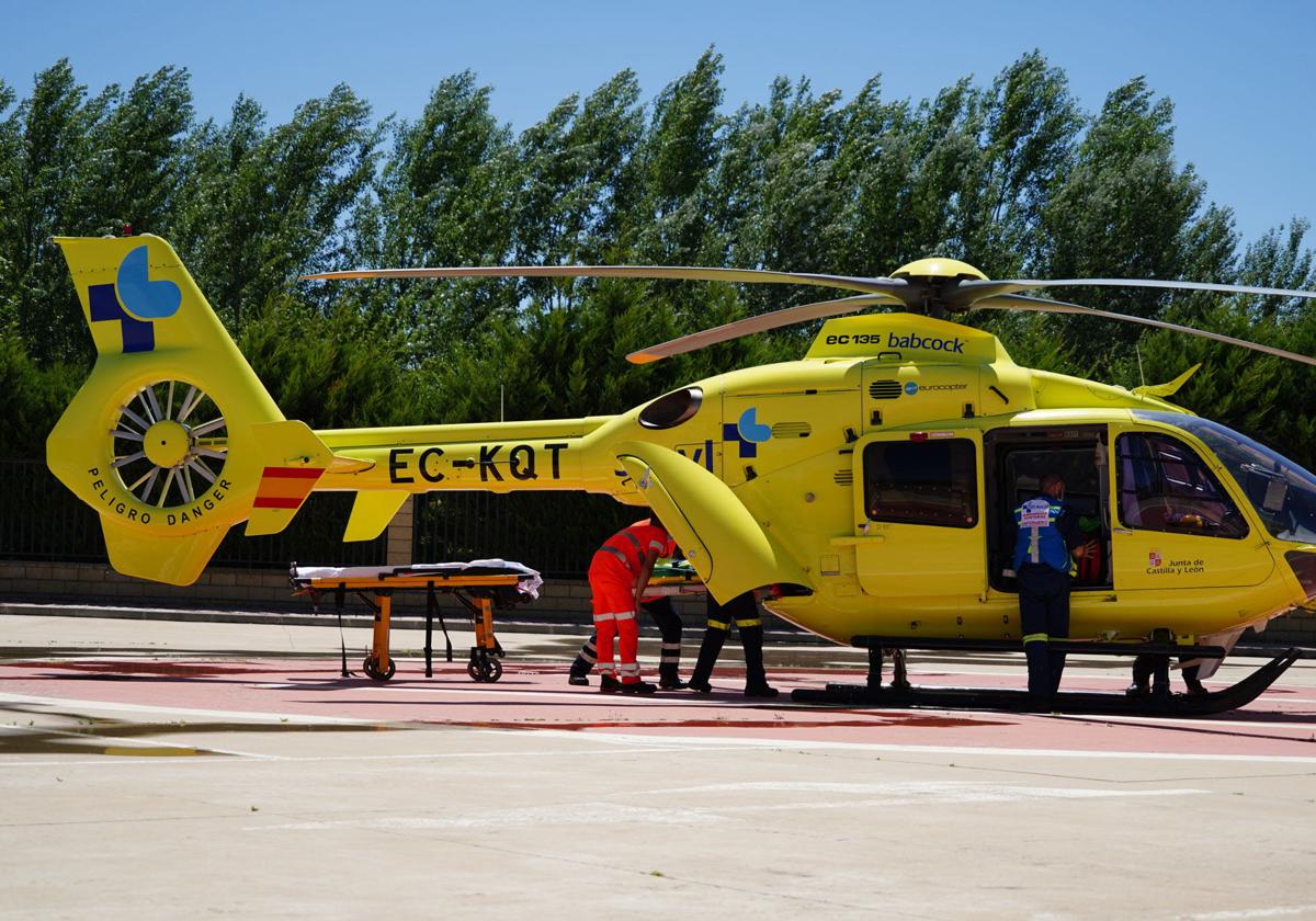 Imagen de archivo de un helicóptero medicalizado.