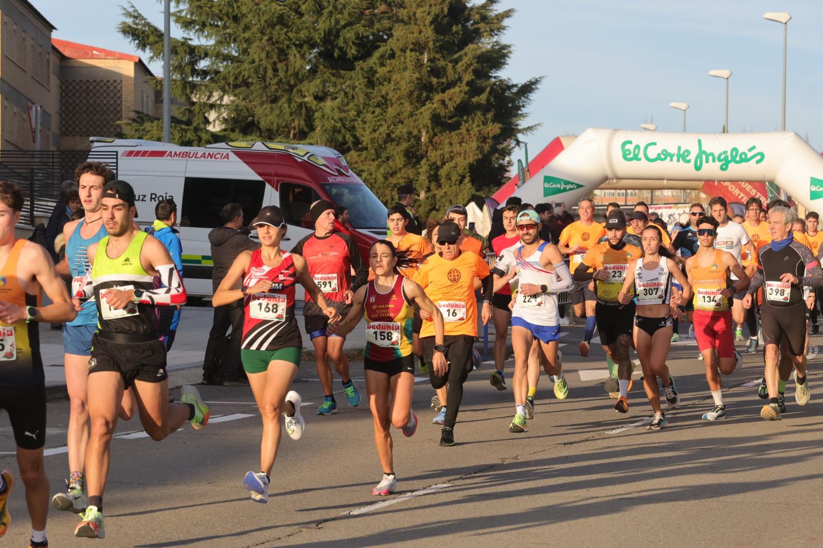 La UPSA corre por la educación en la VIII San Silvestre Universitaria