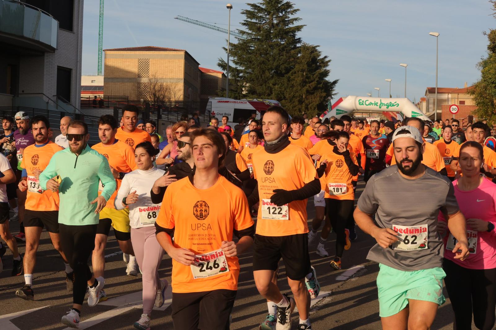 La UPSA corre por la educación en la VIII San Silvestre Universitaria