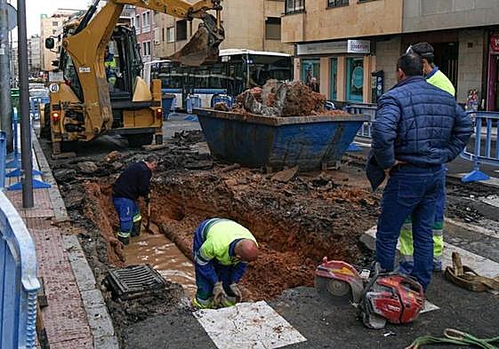 Trabajadores en una obra.