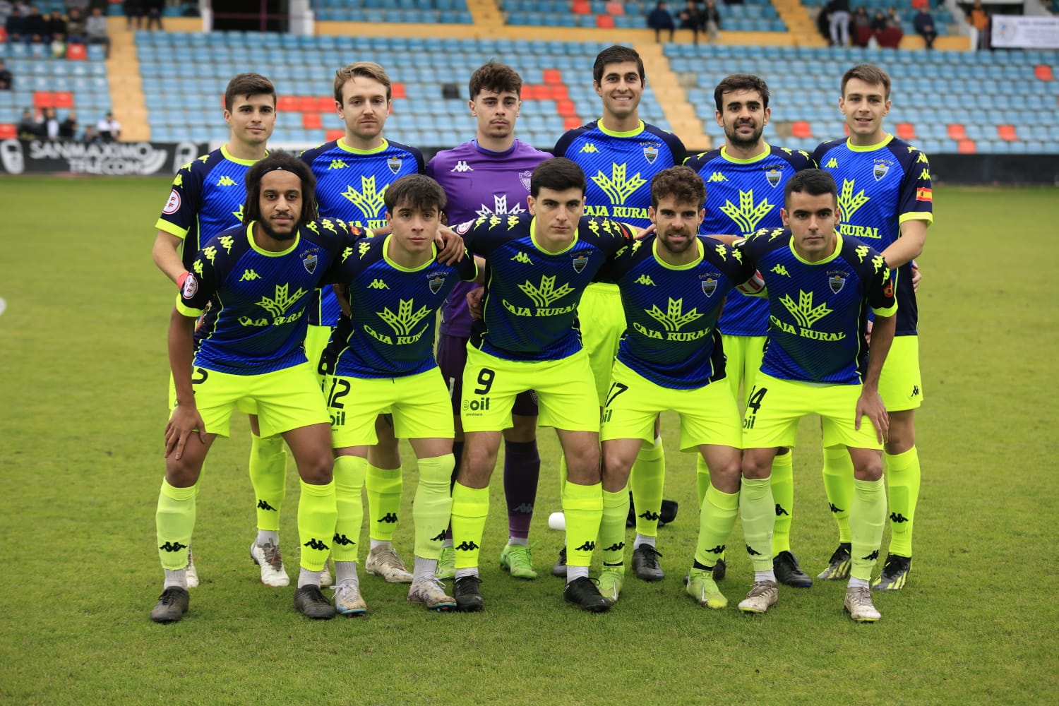 Empate y bronca en el Helmántico