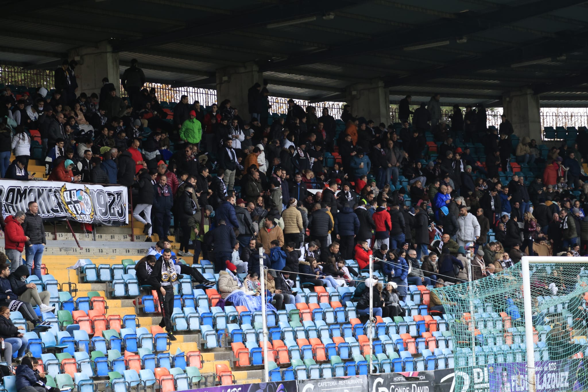 Empate y bronca en el Helmántico