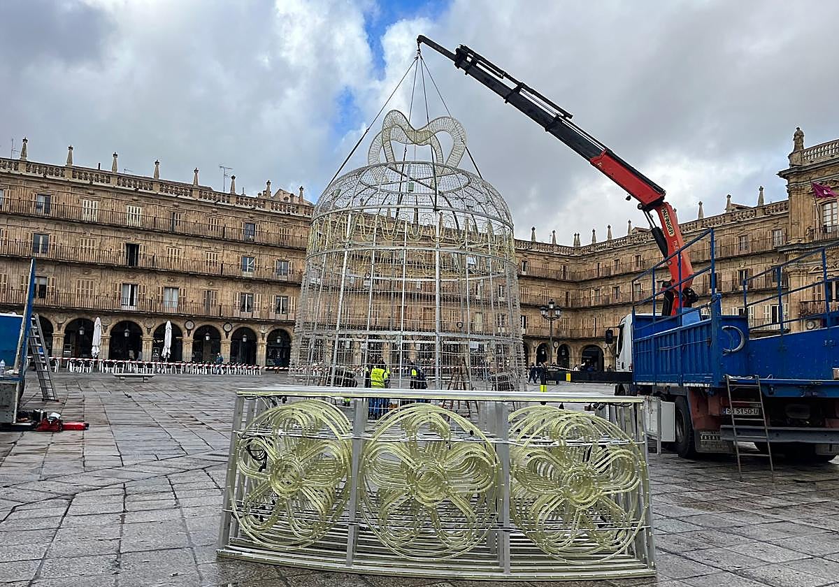 Imagen de la campana en la Plaza Mayor.