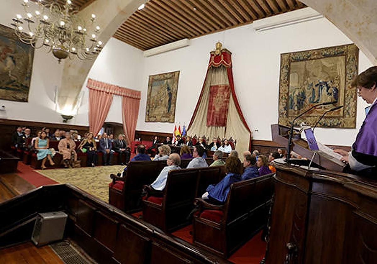 Acto académico en la Paraninfo de la USAL.