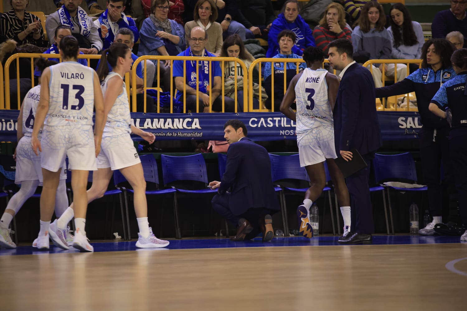 Las imágenes de la dura derrota final de Avenida ante la Virtus
