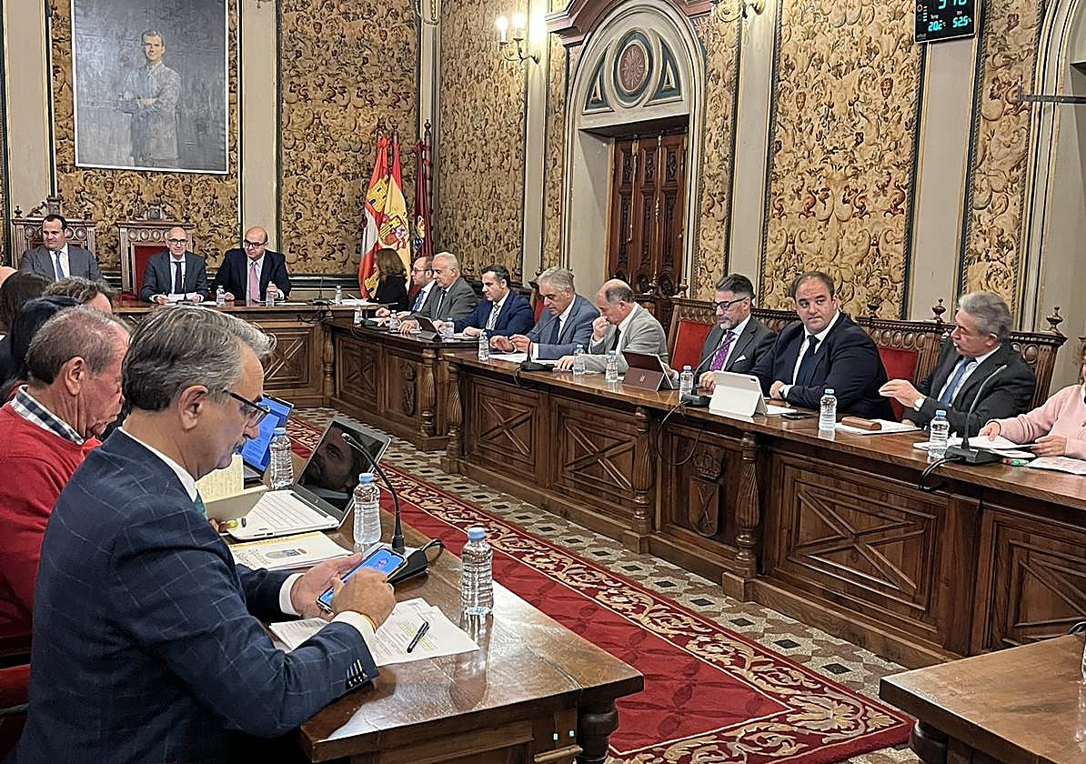 Imagen de archivo de un pleno de la Diputación de Salamanca.