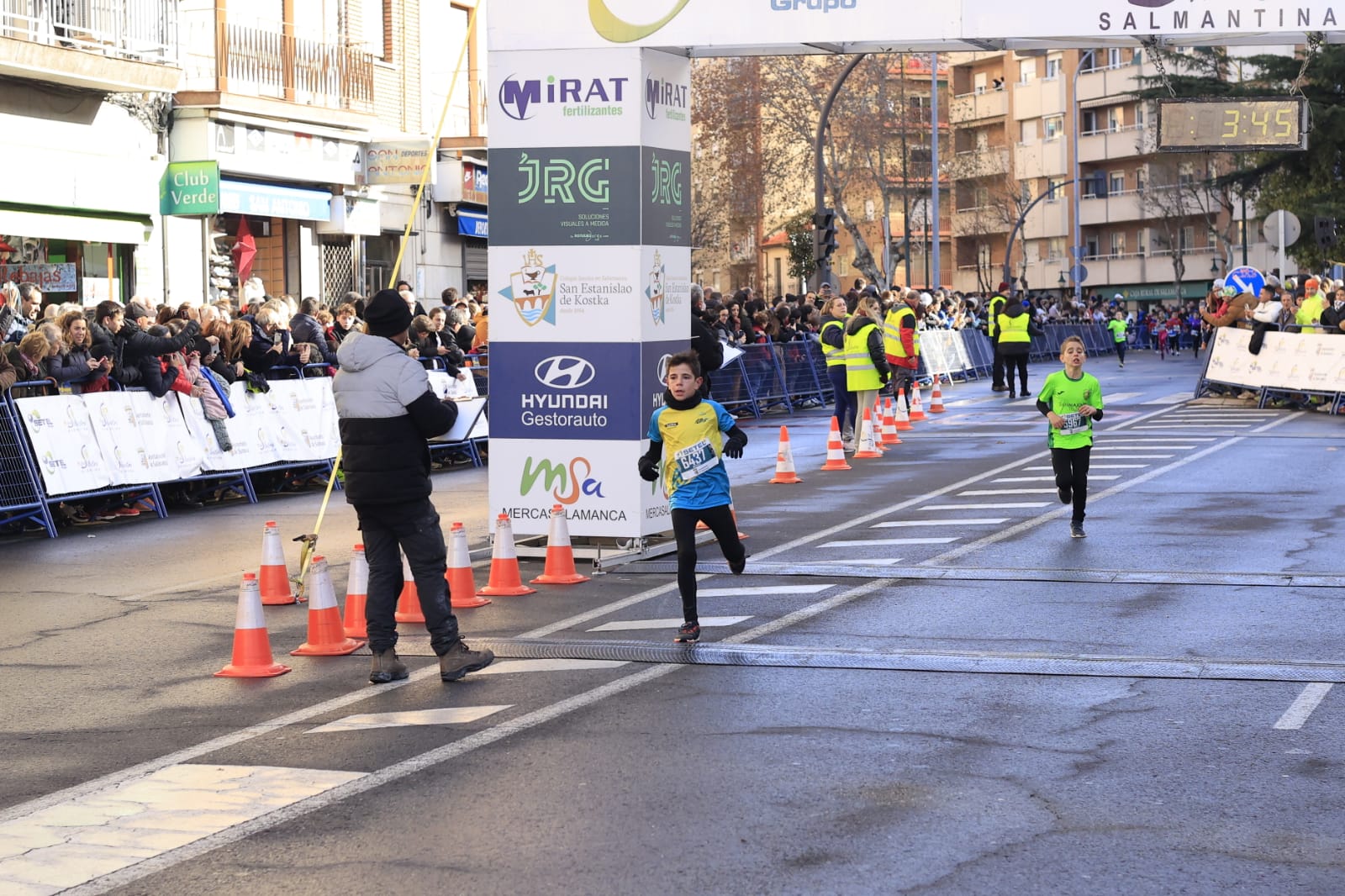 Fotos de la categoría sub-10 de la San Silvestre Salmantina