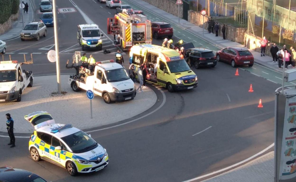 Imagen de los medios desplegados en el accidente. 