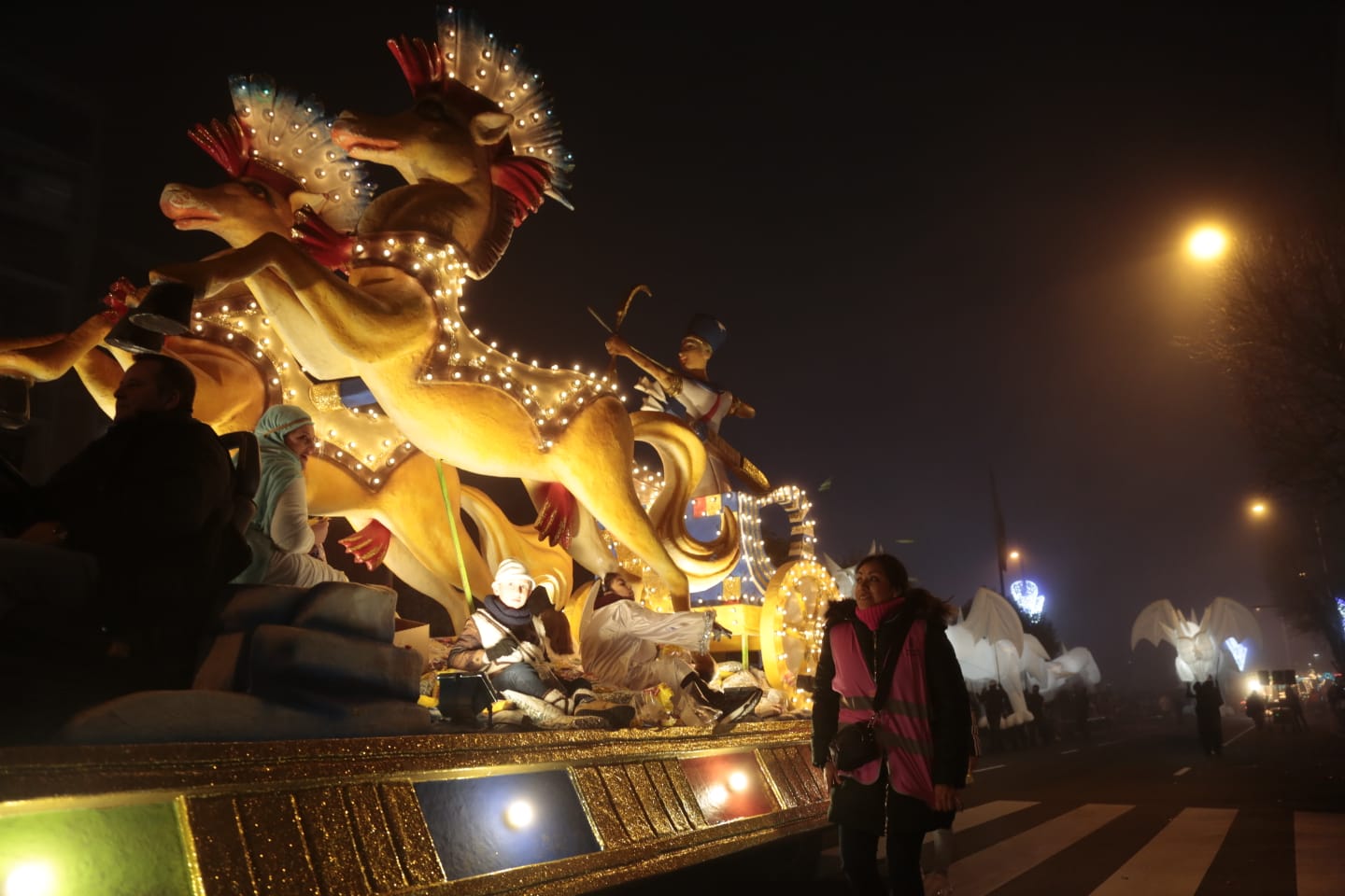 Fotos: Los Reyes Magos recorren las calles del centro de Salamanca