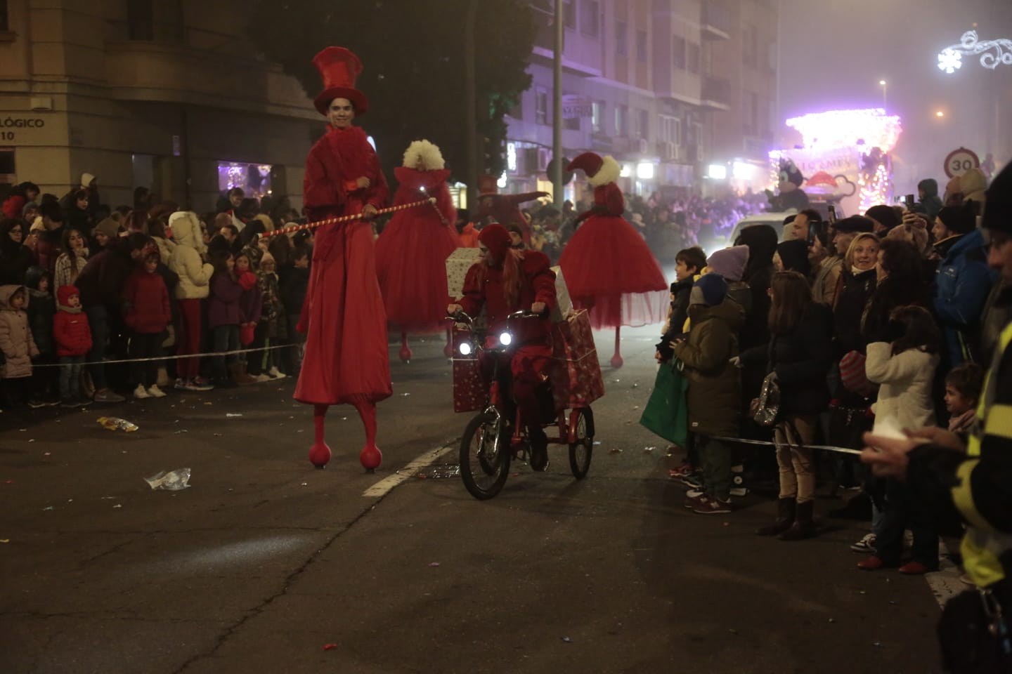 Fotos: Los Reyes Magos recorren las calles del centro de Salamanca