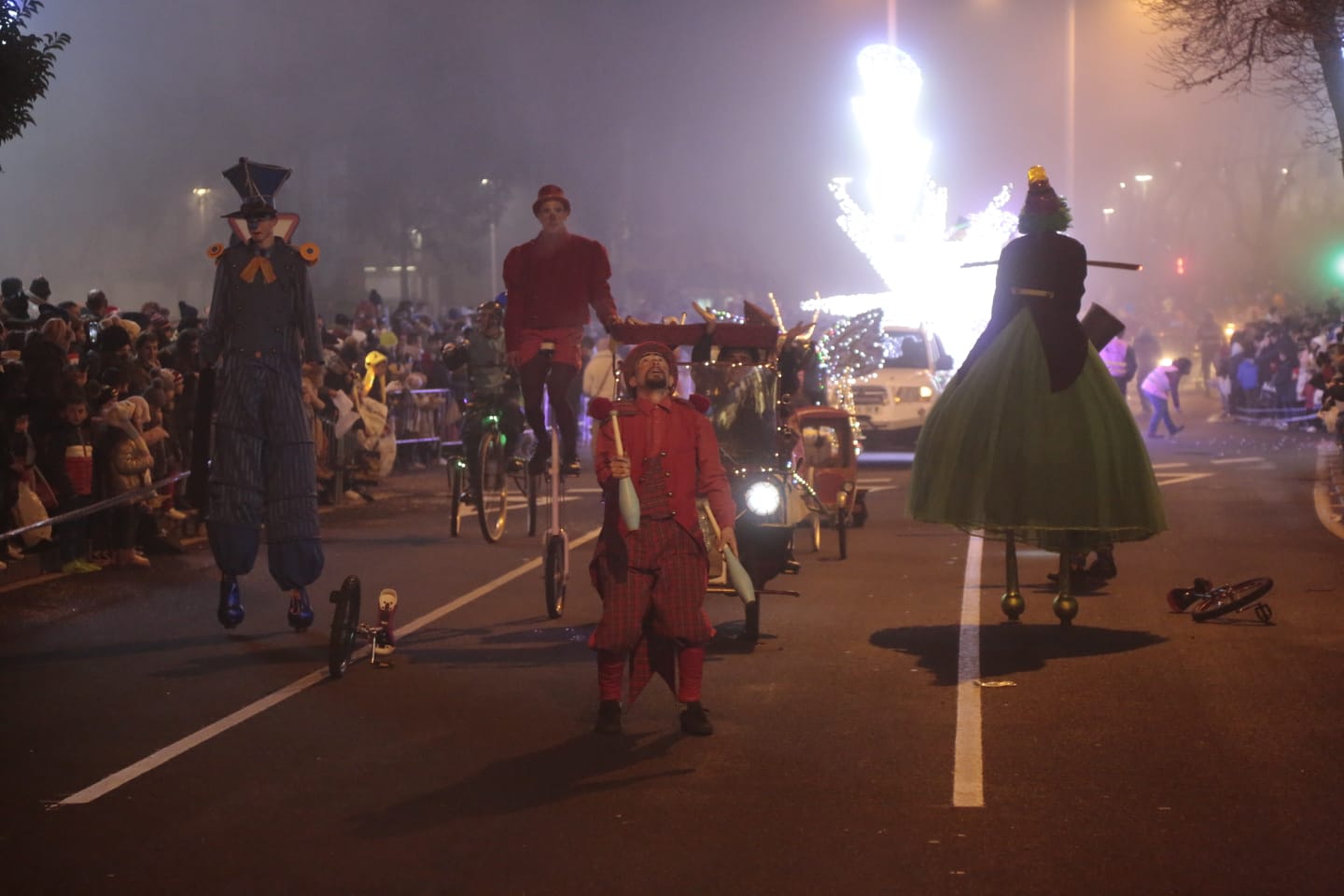 Fotos: Los Reyes Magos recorren las calles del centro de Salamanca
