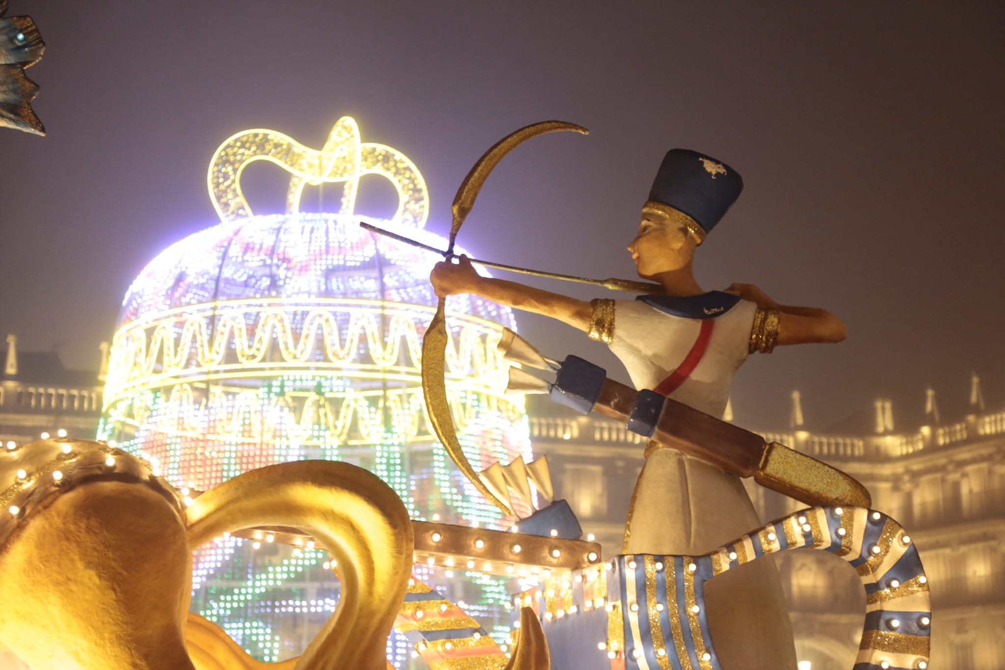Fotos: La Plaza Mayor de Salamanca acoge a los Reyes Magos