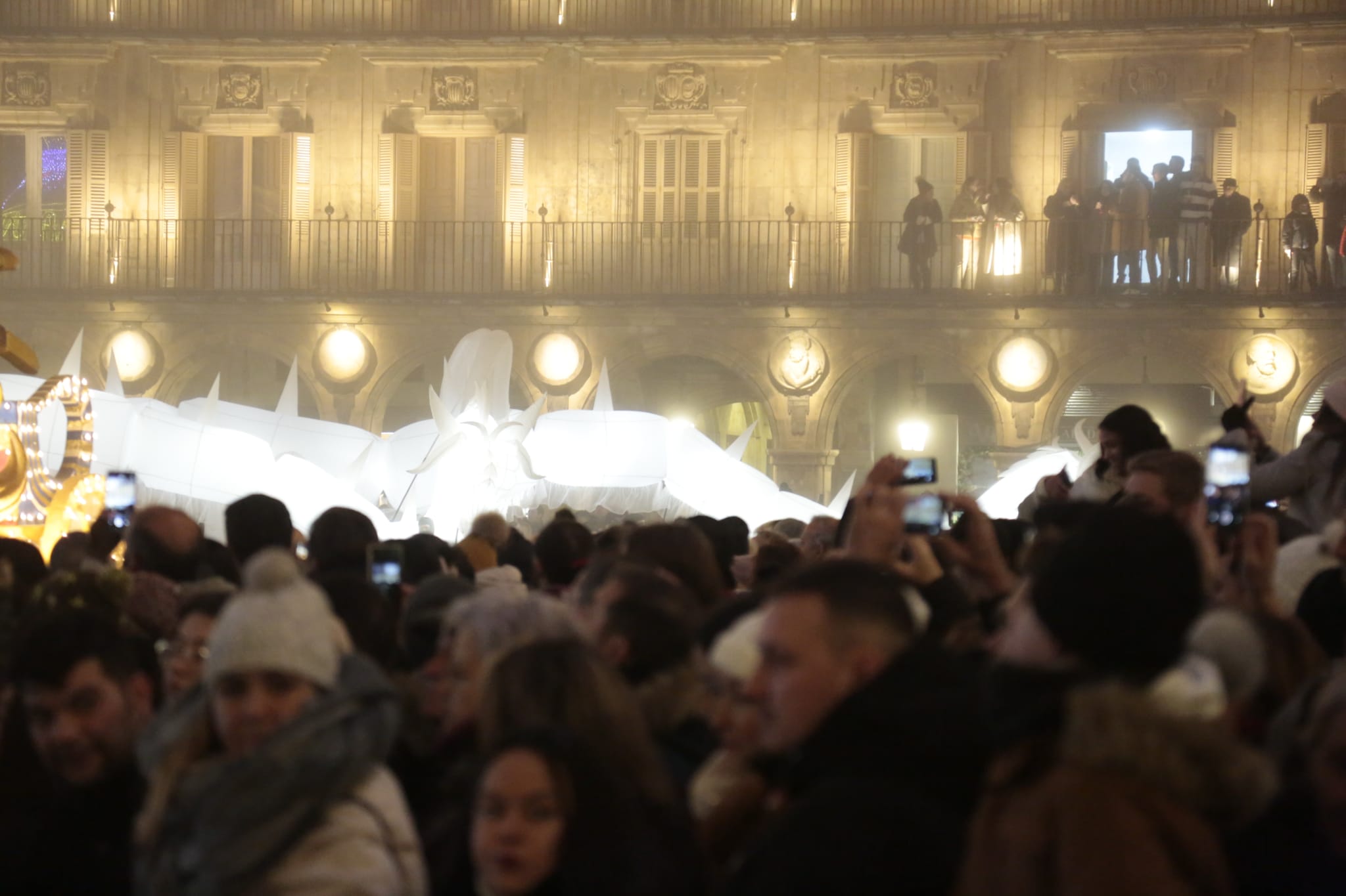 Fotos: La Plaza Mayor de Salamanca acoge a los Reyes Magos