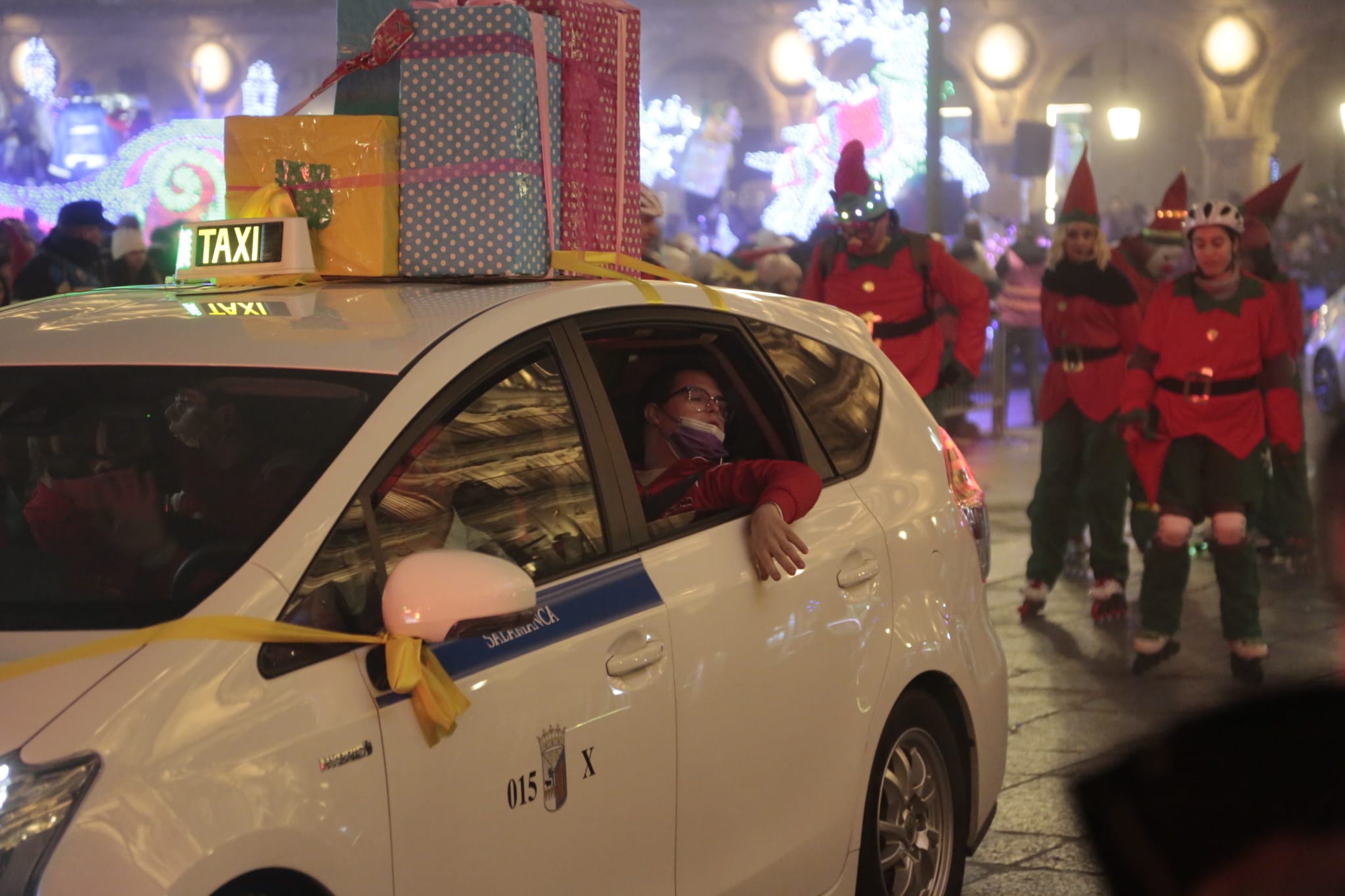Fotos: La Plaza Mayor de Salamanca acoge a los Reyes Magos