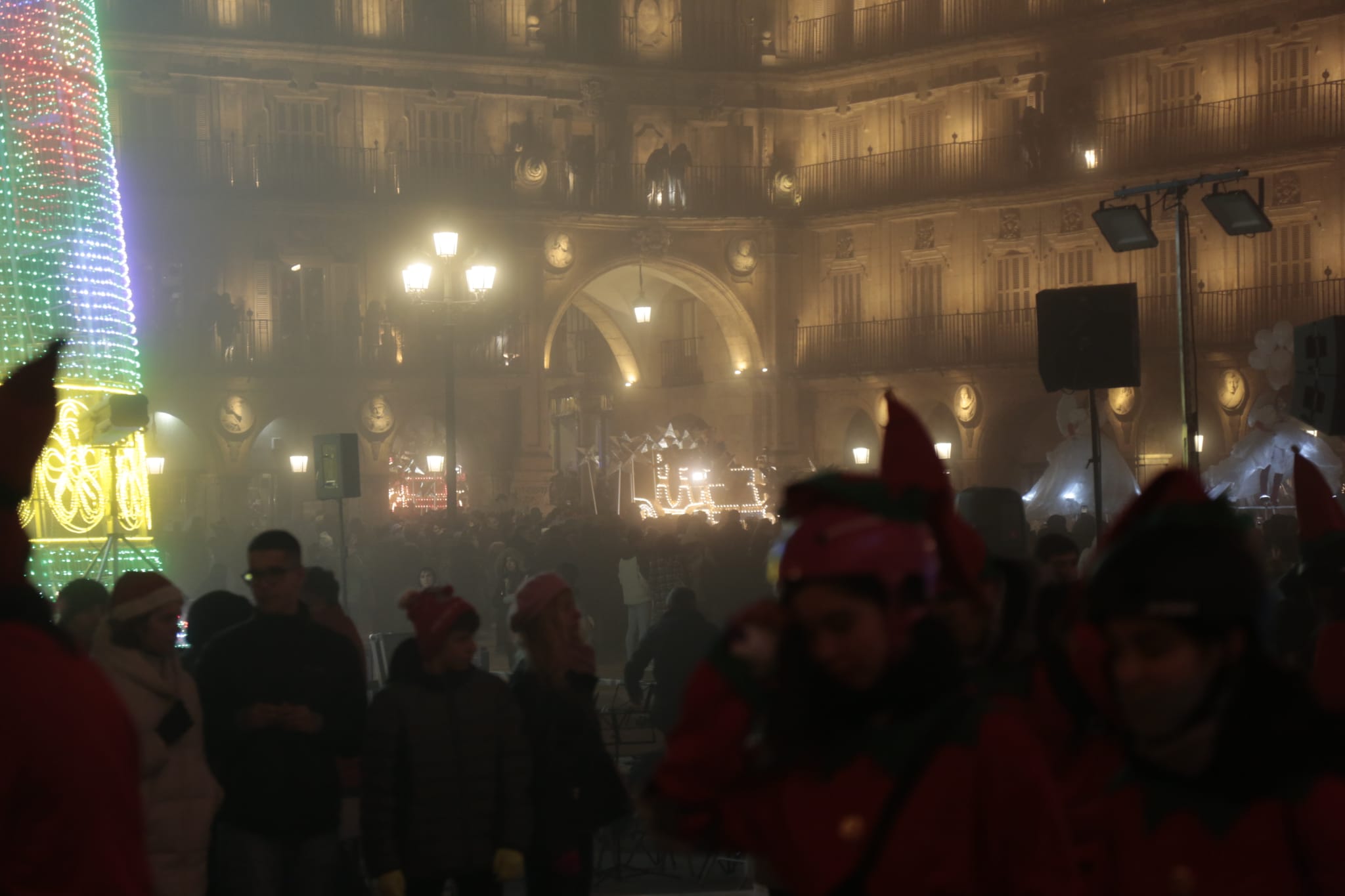 Fotos: La Plaza Mayor de Salamanca acoge a los Reyes Magos